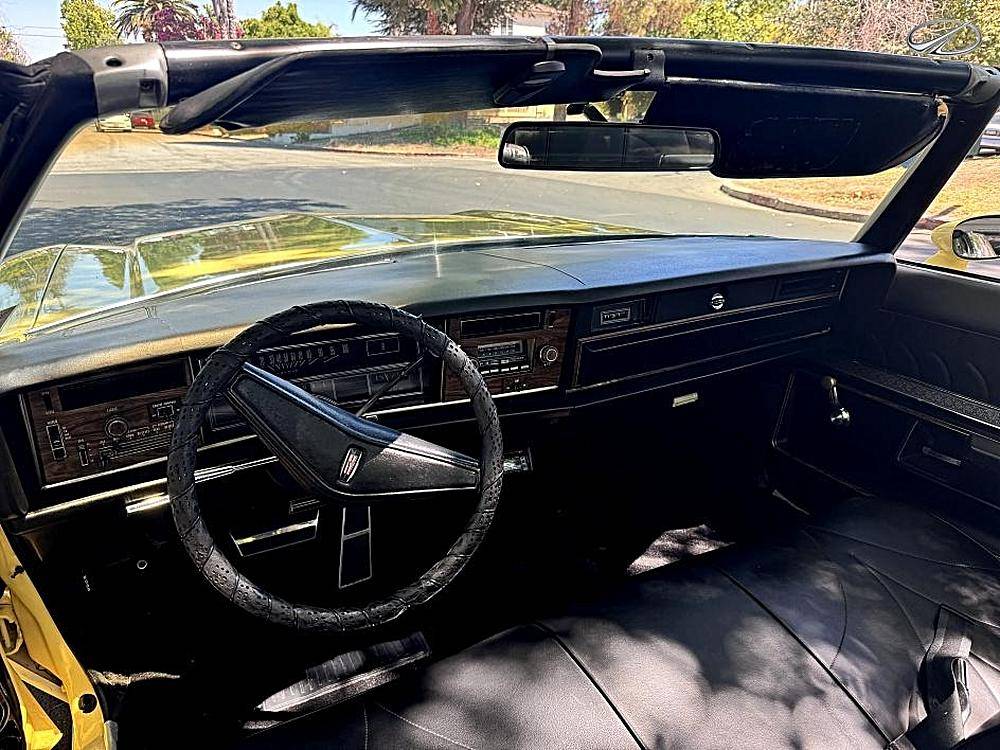 Oldsmobile-88-classic-1975-black-74091-23