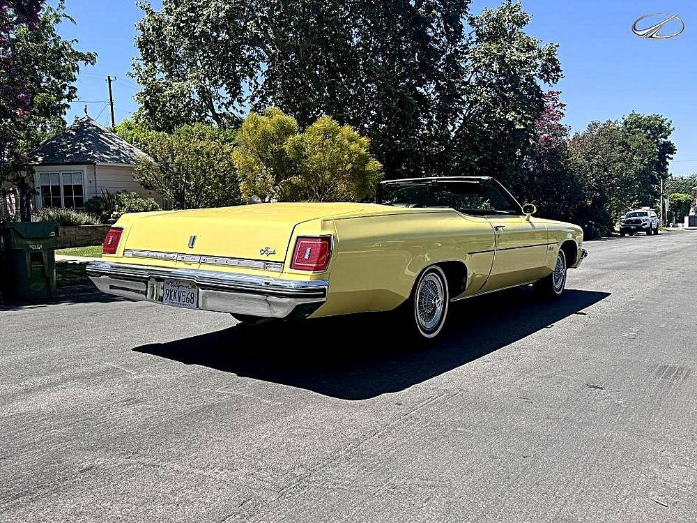 Oldsmobile-88-classic-1975-black-74091-5