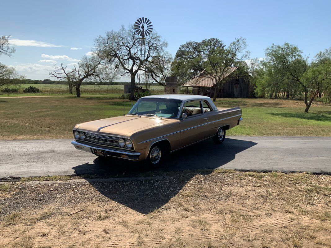 Oldsmobile-Cutlass-1963-10