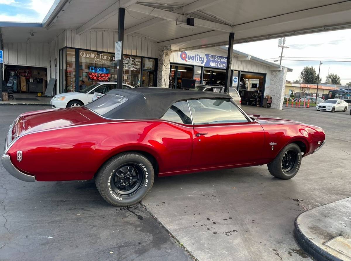 Oldsmobile-Cutlass-1969-red-48280-3