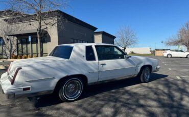 Oldsmobile-Cutlass-1983-white-144841-2