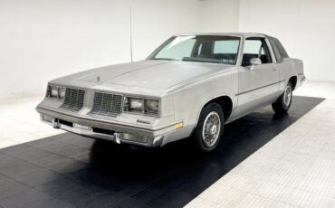 Oldsmobile Cutlass  1985