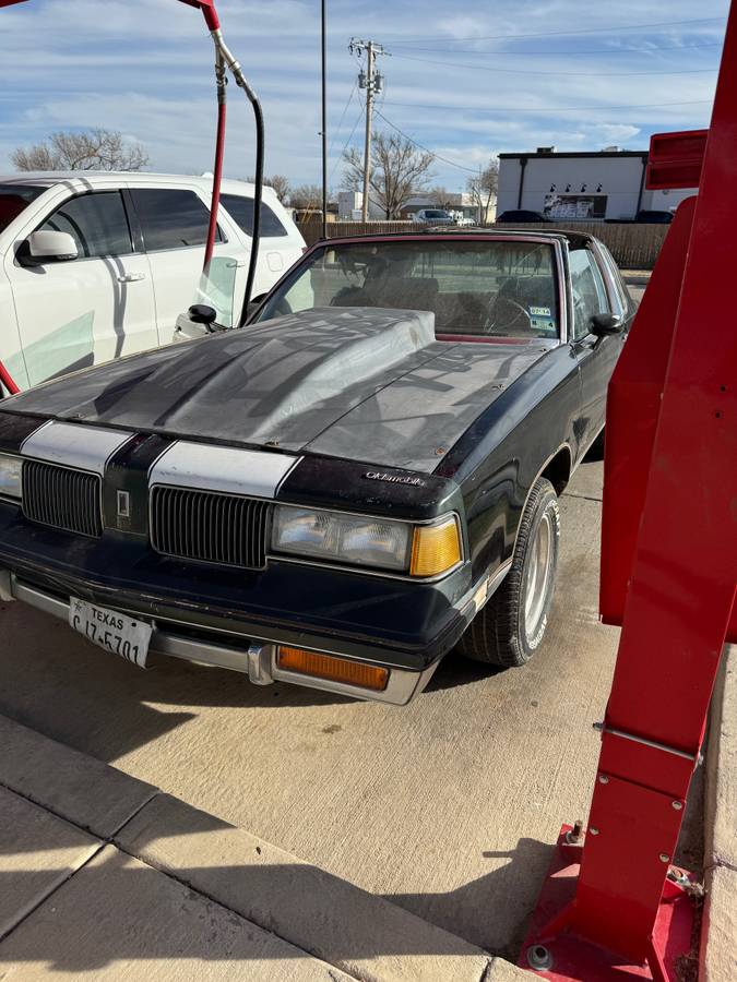 Oldsmobile-Cutlass-1987-1609-4