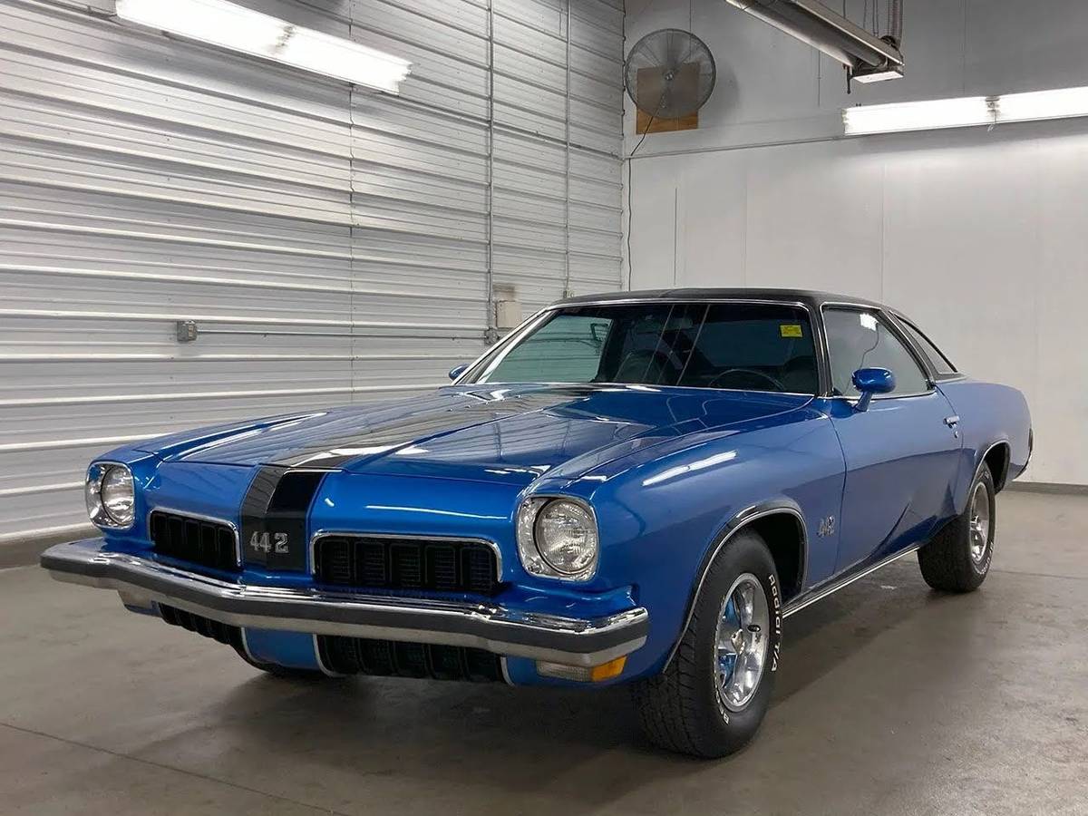 Oldsmobile-Cutlass-442-1973-1