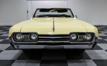 Oldsmobile-Cutlass-Cabriolet-1967-Yellow-Black-55040-2