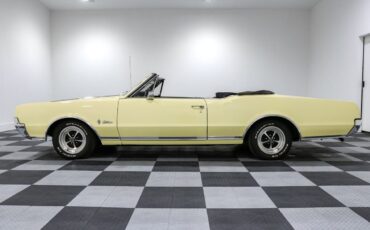 Oldsmobile-Cutlass-Cabriolet-1967-Yellow-Black-55040-5