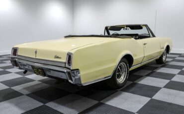 Oldsmobile-Cutlass-Cabriolet-1967-Yellow-Black-55040-9