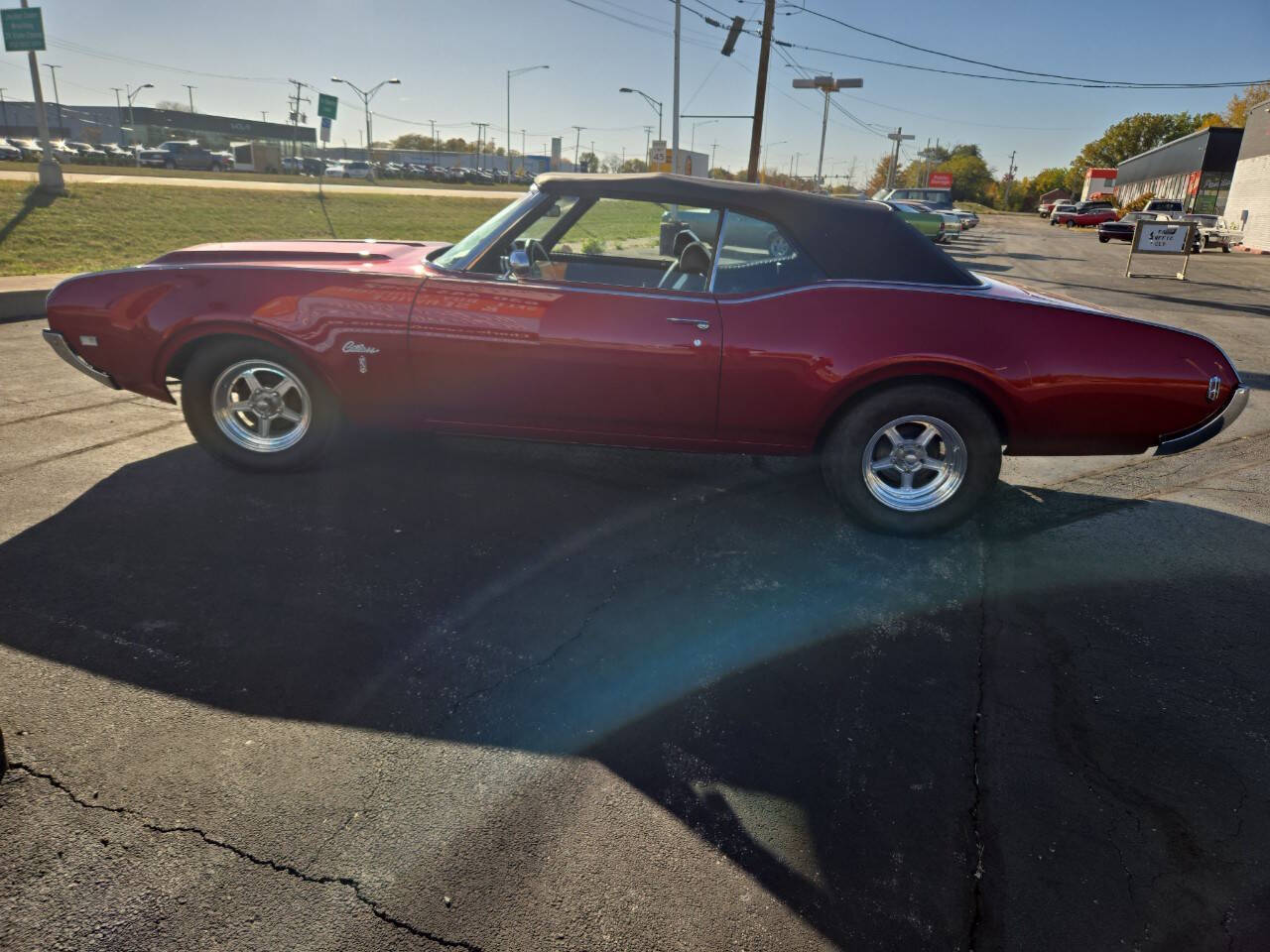 Oldsmobile-Cutlass-Cabriolet-1969-Red-Black-121056-12