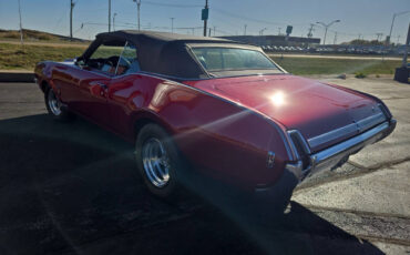 Oldsmobile-Cutlass-Cabriolet-1969-Red-Black-121056-13