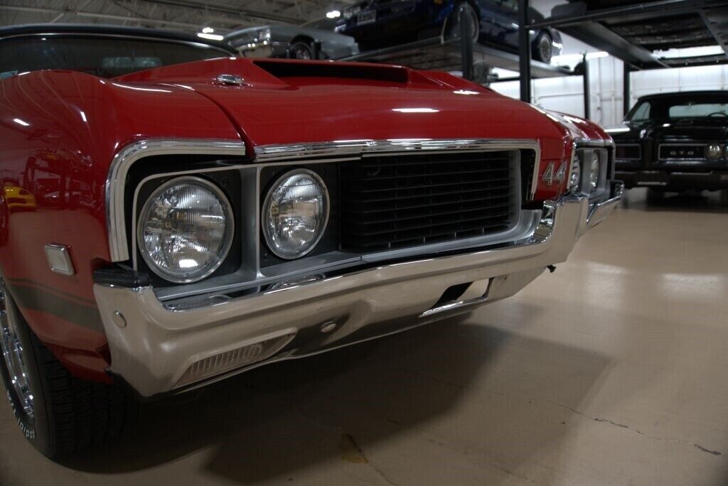 Oldsmobile-Cutlass-Cabriolet-1969-Red-Black-140864-9