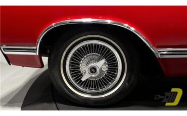 Oldsmobile-Cutlass-Coupe-1965-Red-Black-132080-33