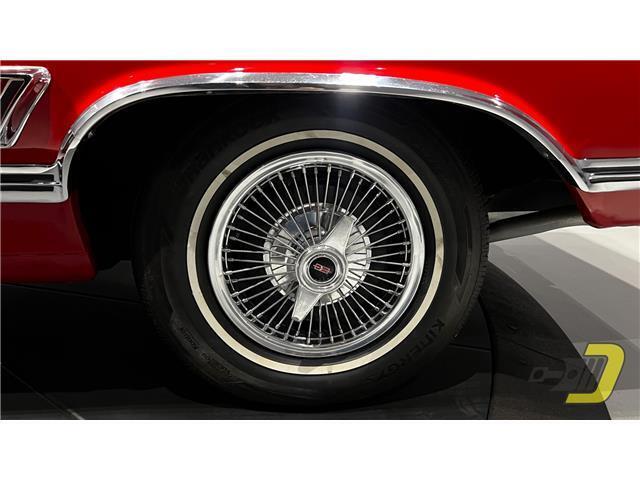 Oldsmobile-Cutlass-Coupe-1965-Red-Black-132080-34