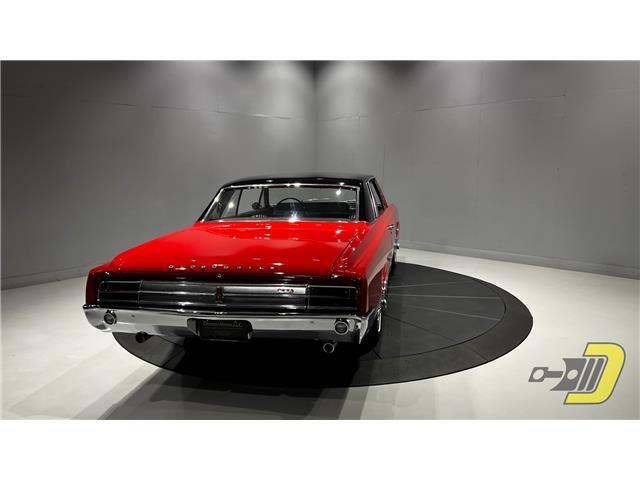 Oldsmobile-Cutlass-Coupe-1965-Red-Black-132080-6