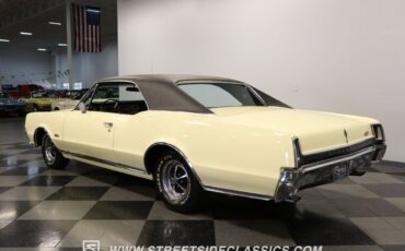 Oldsmobile-Cutlass-Coupe-1967-9