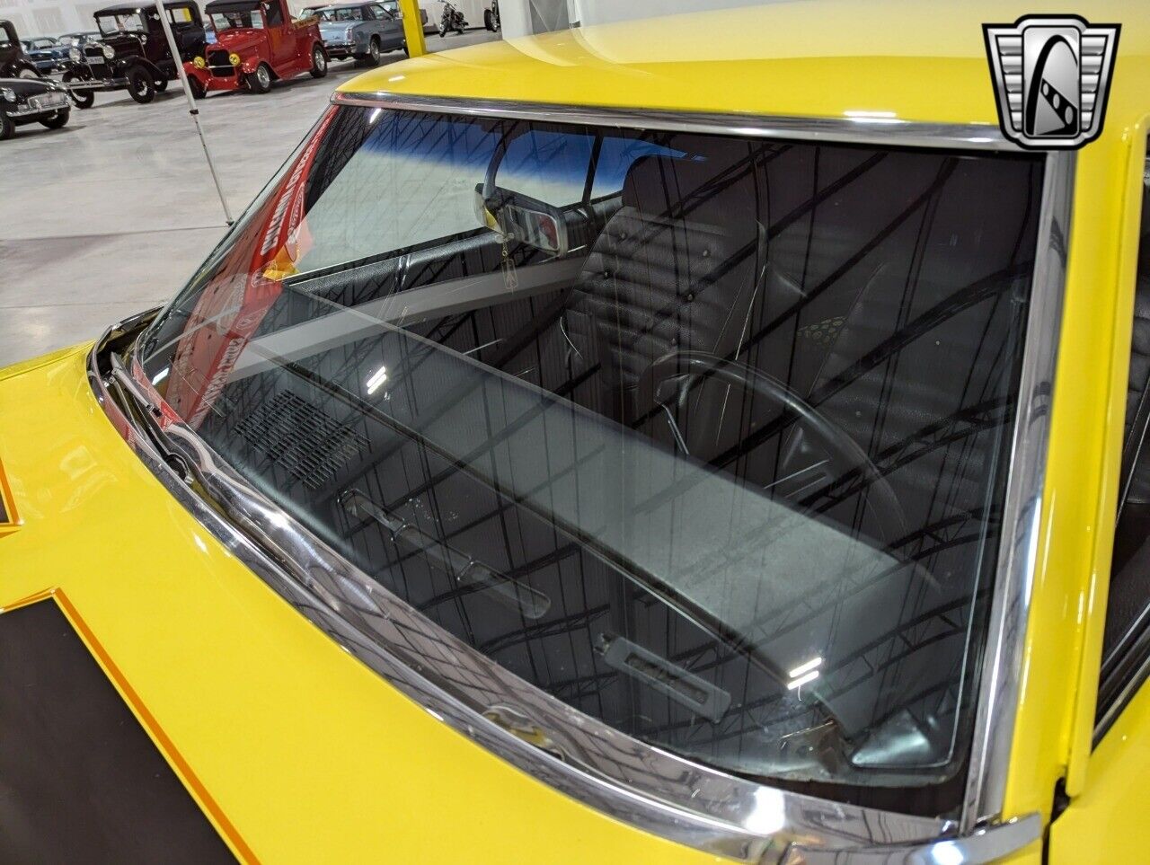 Oldsmobile-Cutlass-Coupe-1970-Yellow-Black-126325-10