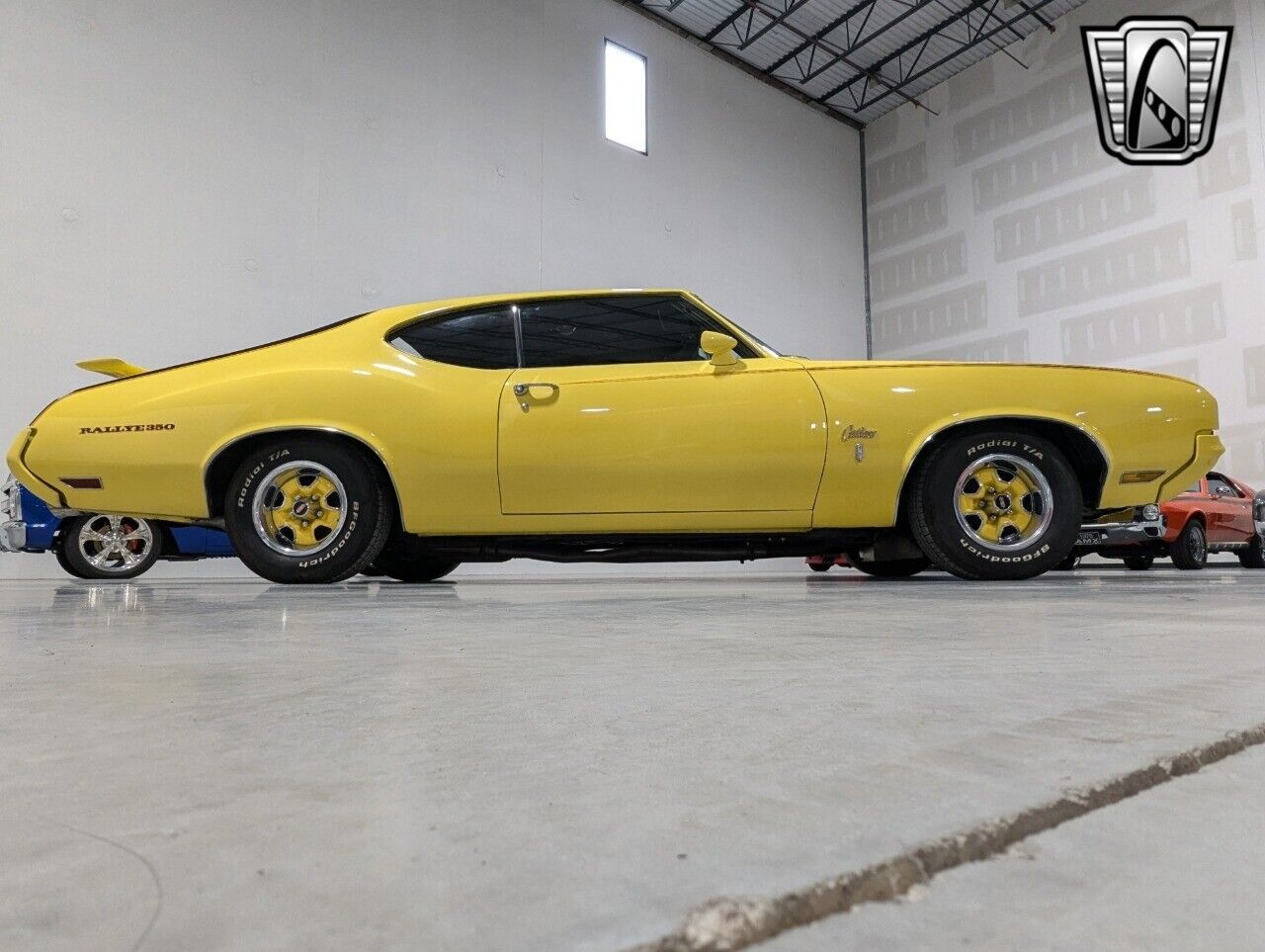 Oldsmobile-Cutlass-Coupe-1970-Yellow-Black-126325-7