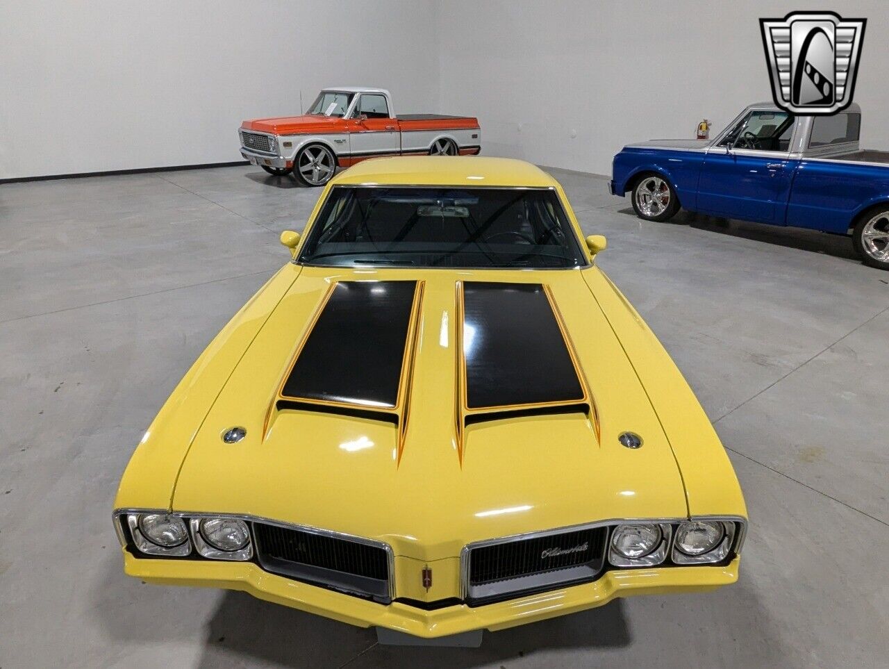 Oldsmobile-Cutlass-Coupe-1970-Yellow-Black-126325-9