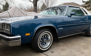 Oldsmobile-Cutlass-Coupe-1976-Blue-Blue-140890-1