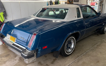 Oldsmobile-Cutlass-Coupe-1976-Blue-Blue-140890-3