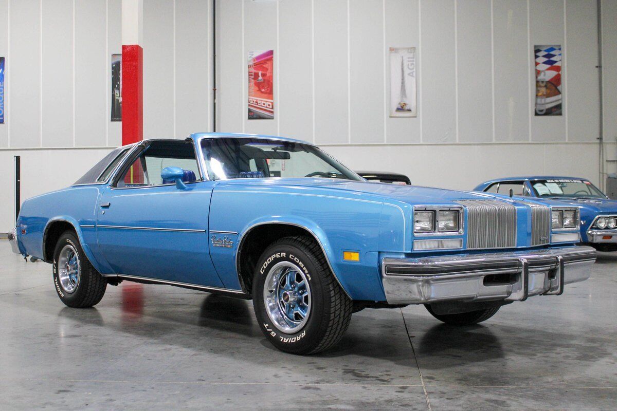 Oldsmobile-Cutlass-Coupe-1977-6