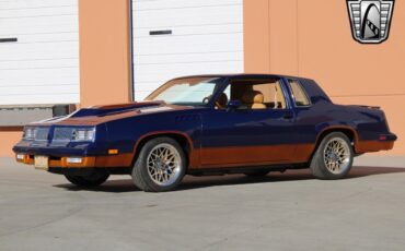 Oldsmobile-Cutlass-Coupe-1981-4