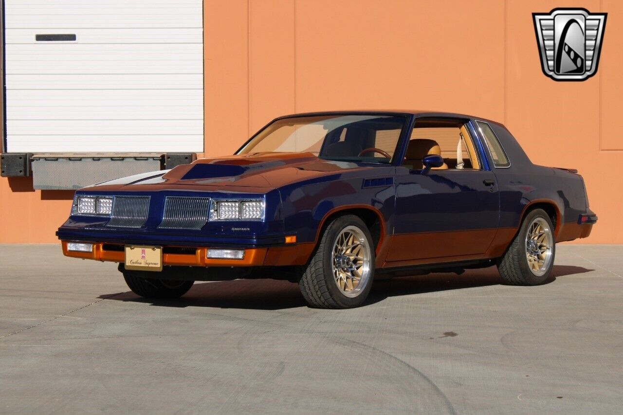 Oldsmobile-Cutlass-Coupe-1981-5