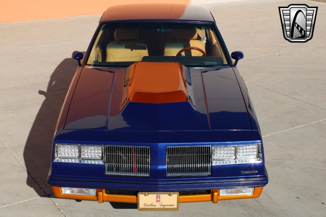 Oldsmobile-Cutlass-Coupe-1981-9