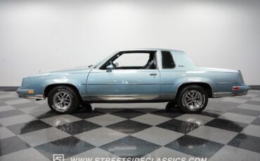 Oldsmobile-Cutlass-Coupe-1986-Blue-Blue-90178-7