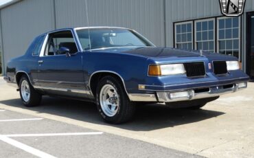 Oldsmobile-Cutlass-Coupe-1987-9