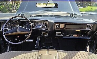 Oldsmobile-Delta-88-1973-Black-5794-29