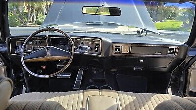 Oldsmobile-Delta-88-1973-Black-5794-31