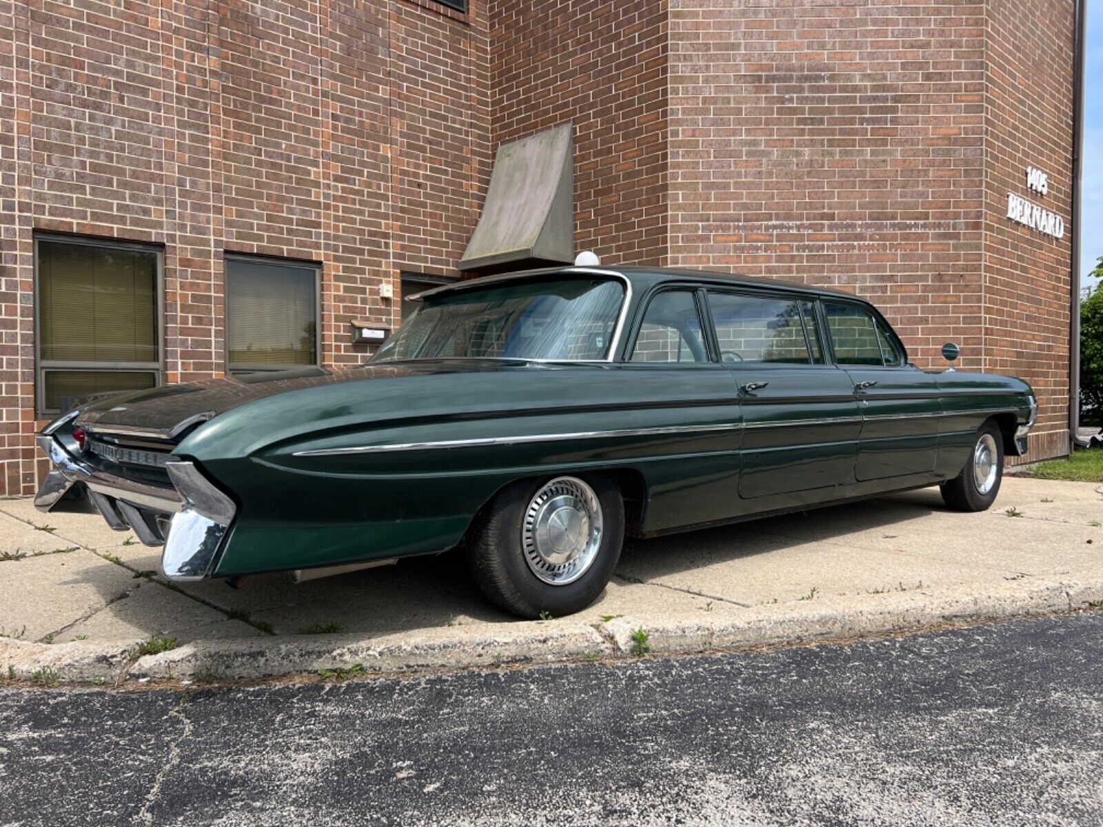 Oldsmobile-Dynamic-88-Limousine-1961-6