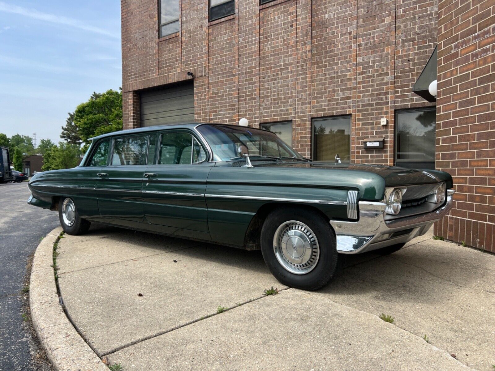 Oldsmobile-Dynamic-88-Limousine-1961-8