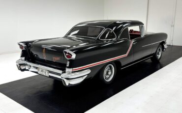 Oldsmobile-Eighty-Eight-1957-Black-Red-76894-4