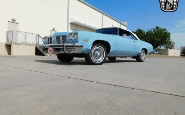 Oldsmobile-Eighty-Eight-1975-Blue-Parchment-151130-11