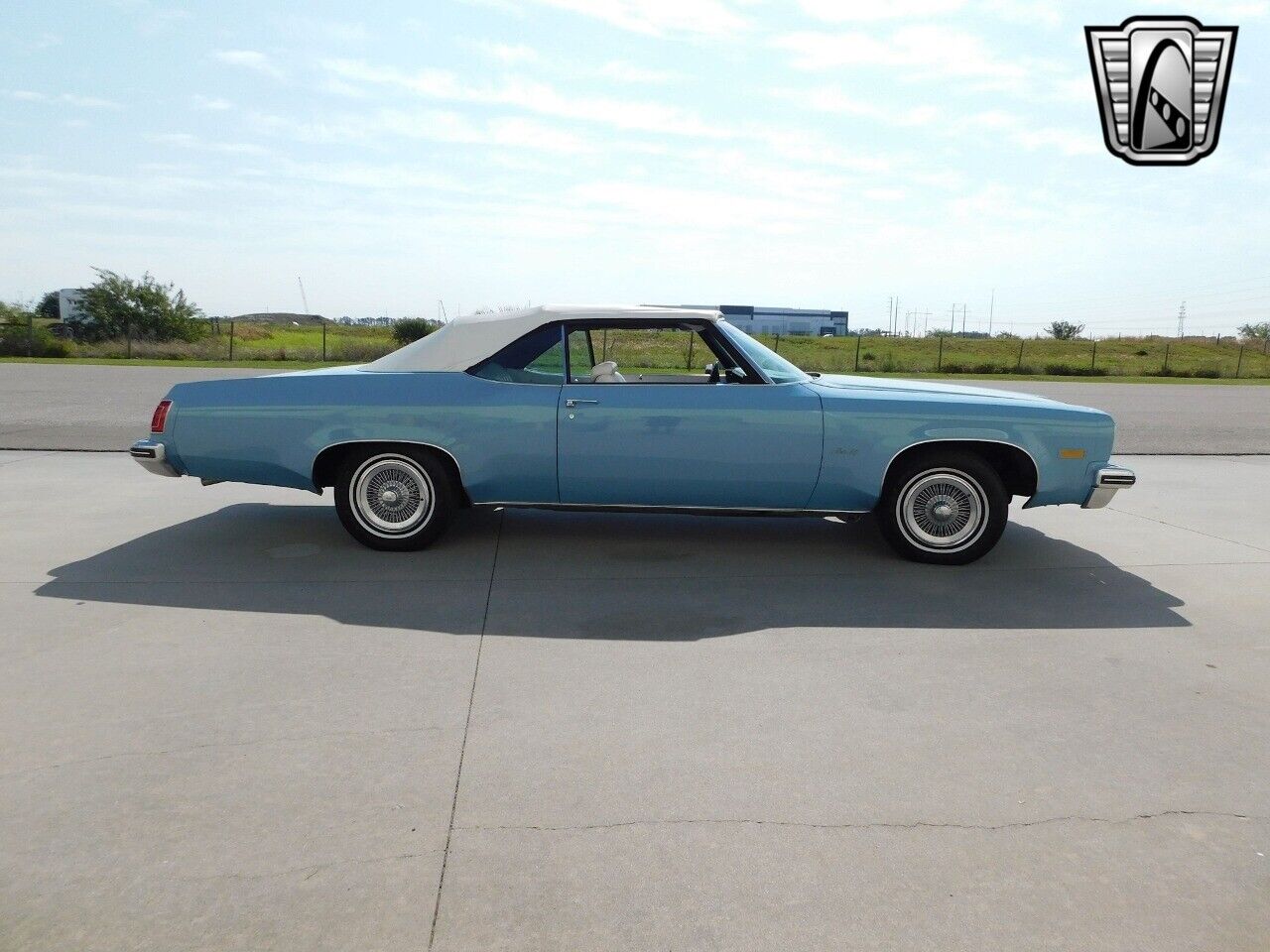 Oldsmobile-Eighty-Eight-1975-Blue-Parchment-151130-3