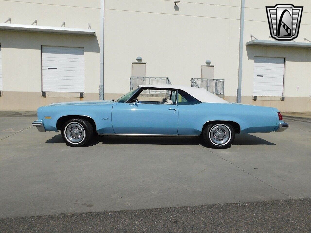 Oldsmobile-Eighty-Eight-1975-Blue-Parchment-151130-5