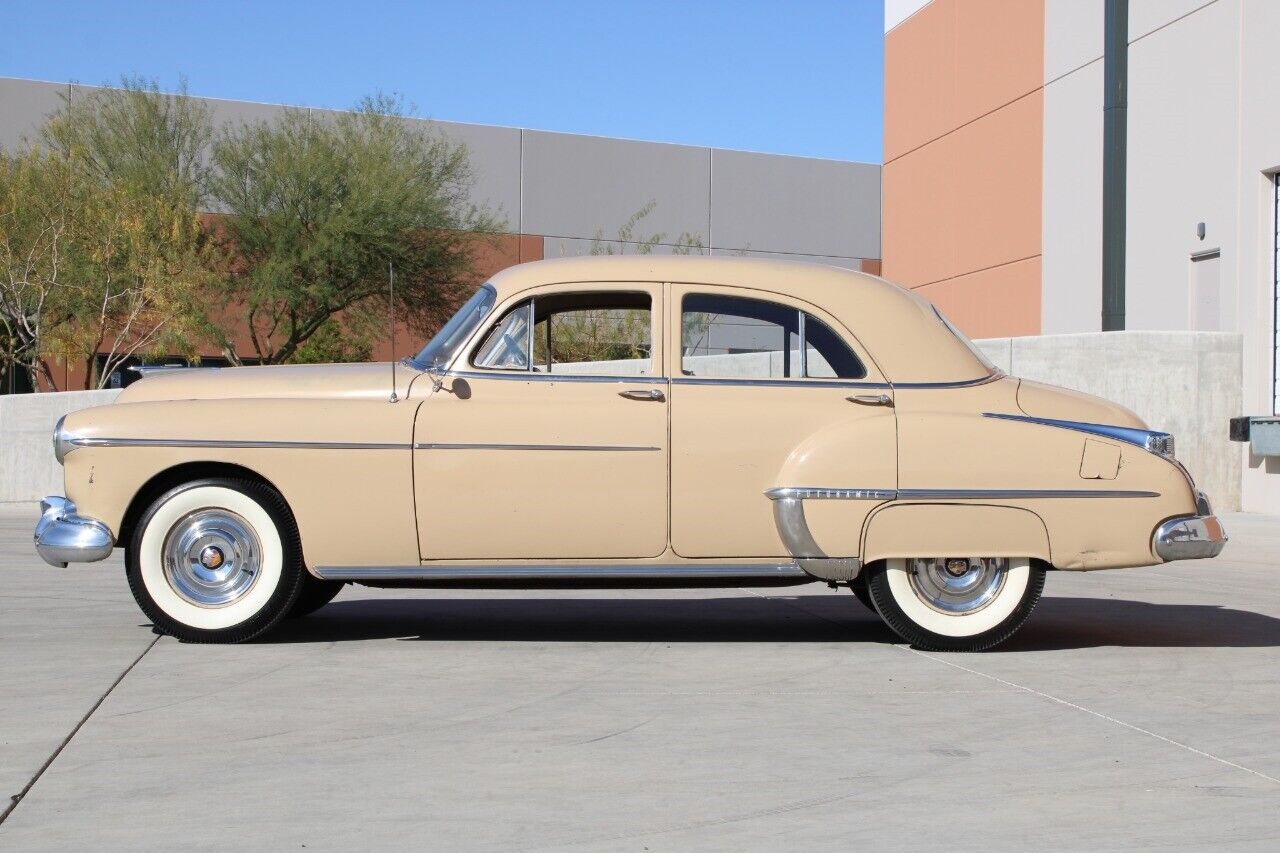 Oldsmobile-Eighty-Eight-Berline-1950-Brown-Gray-14265-11