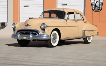 Oldsmobile-Eighty-Eight-Berline-1950-Brown-Gray-14265-2