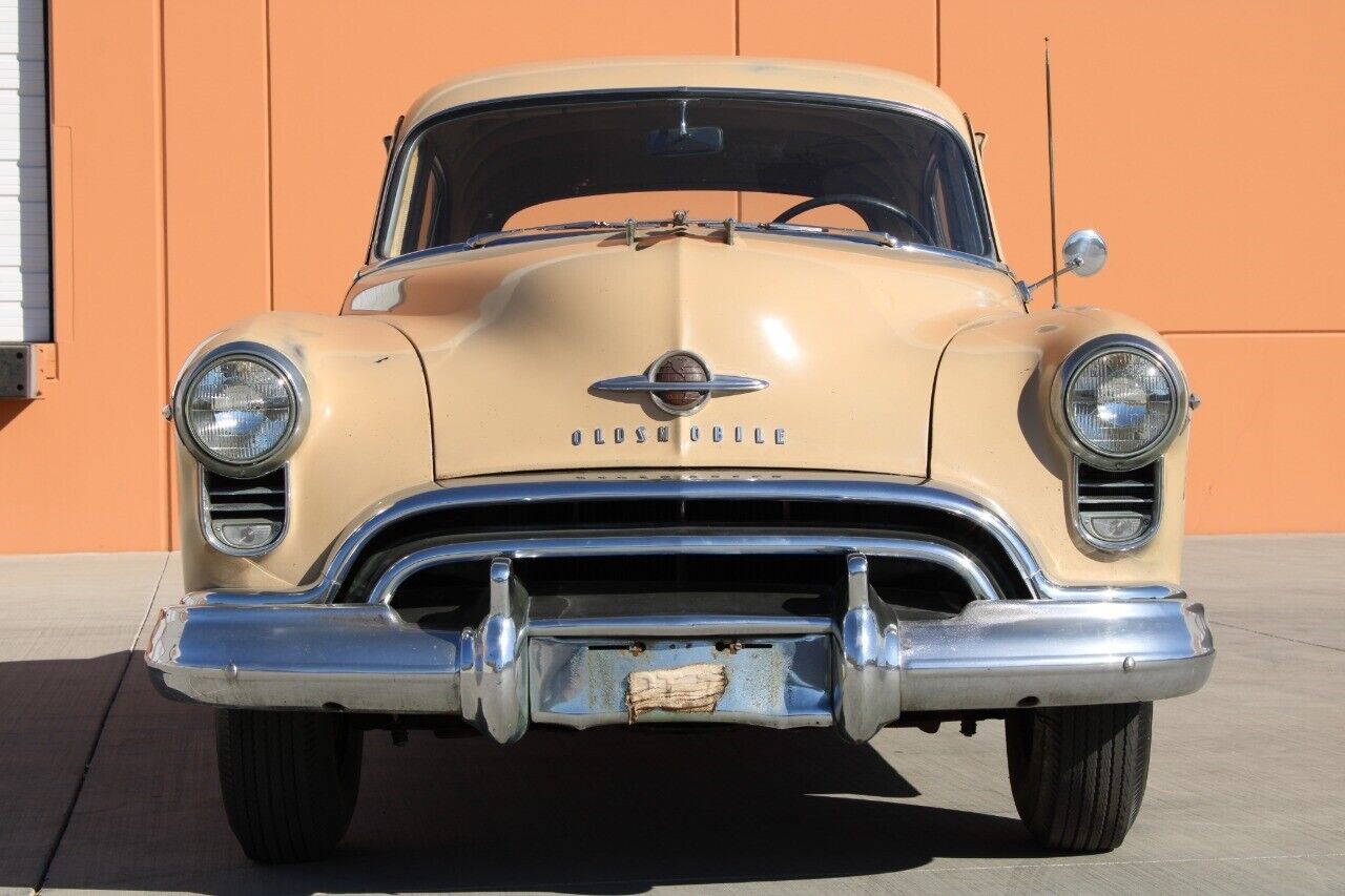 Oldsmobile-Eighty-Eight-Berline-1950-Brown-Gray-14265-9