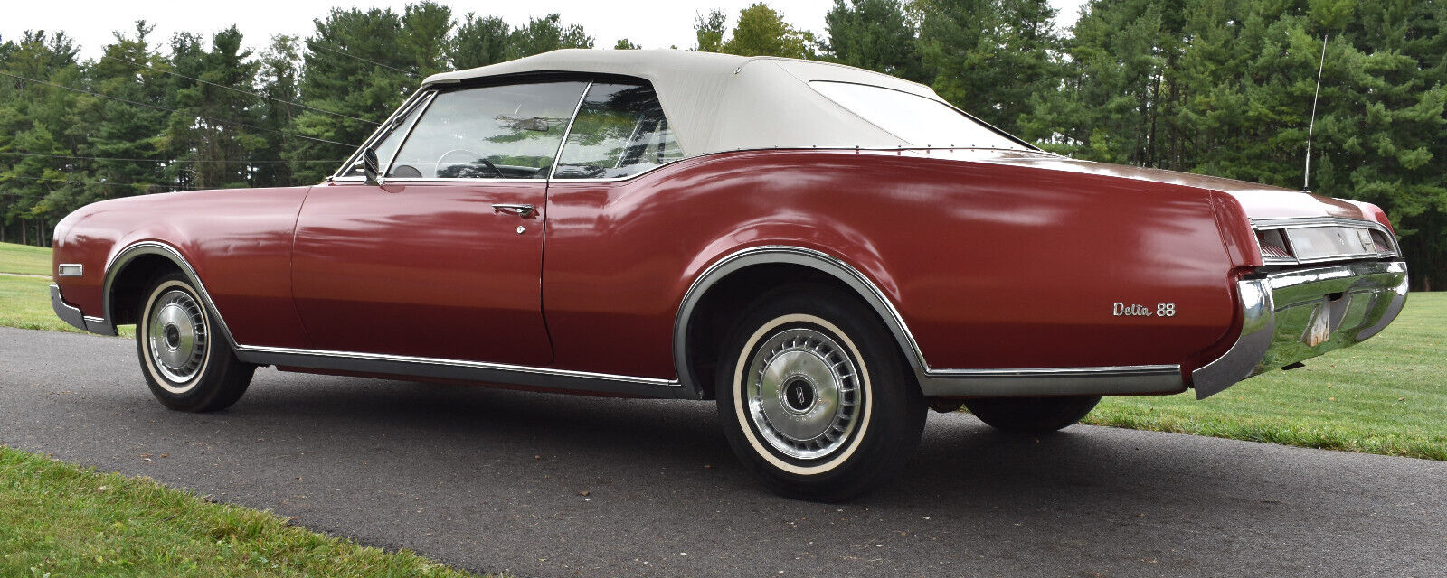 Oldsmobile-Eighty-Eight-Cabriolet-1967-3