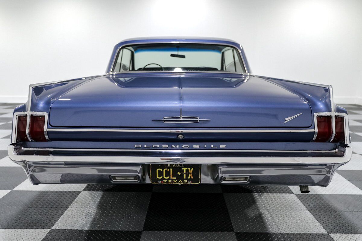 Oldsmobile-Eighty-Eight-Coupe-1963-Blue-Blue-95235-5