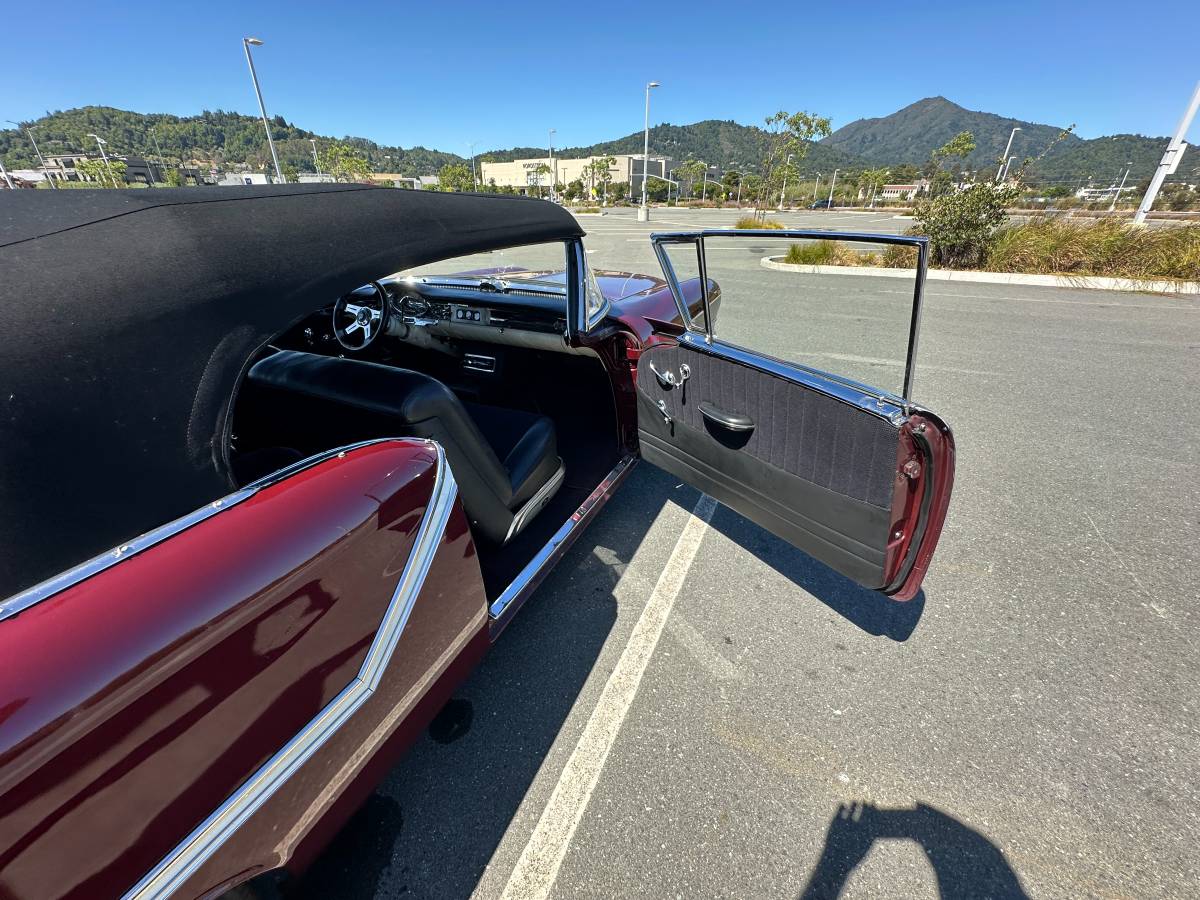 Oldsmobile-Golden-rocket-88-convertible-1957-113962-9