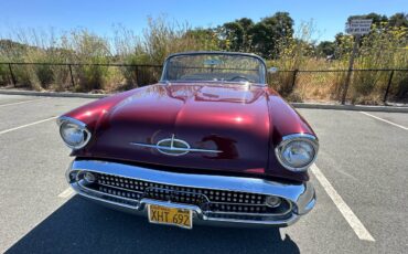 Oldsmobile-Golden-rocket-88-convertible-1957-2