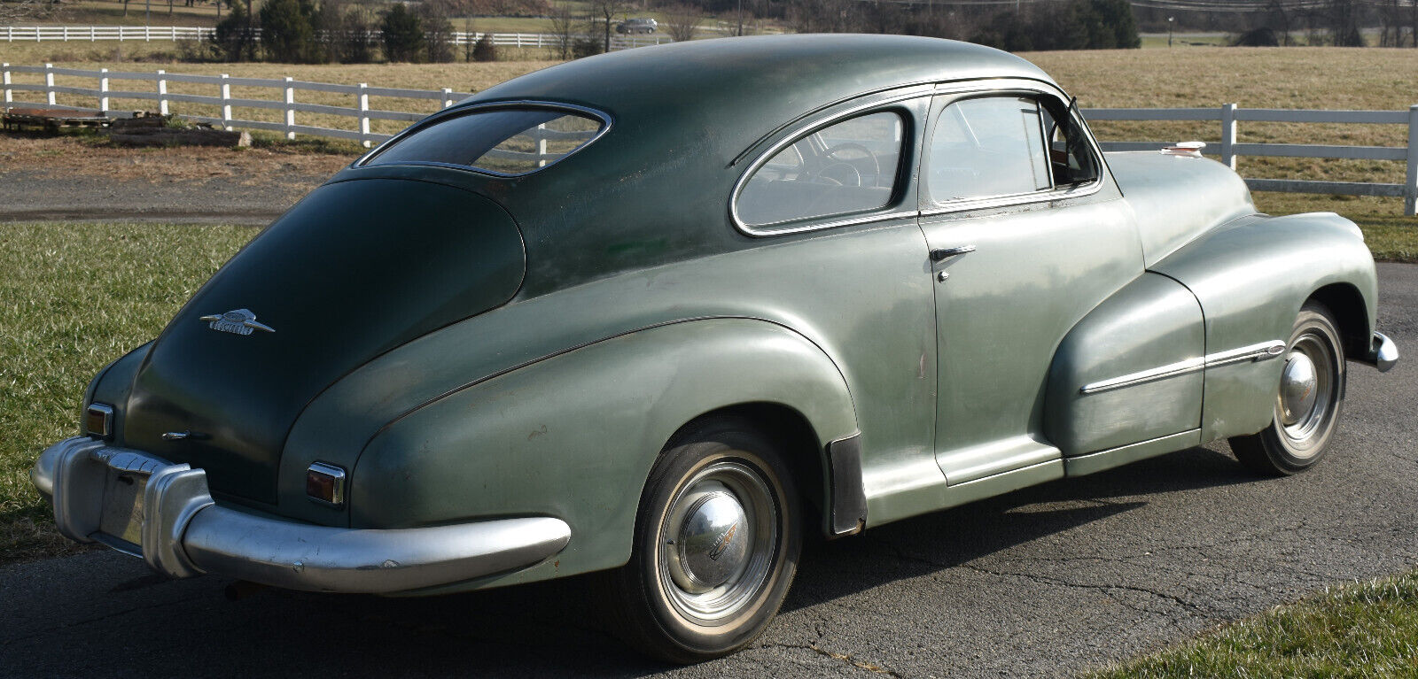 Oldsmobile-Other-Berline-1946-2