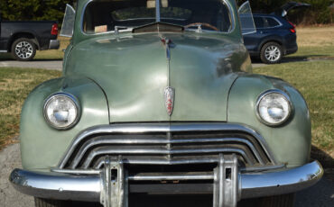 Oldsmobile-Other-Berline-1946-8