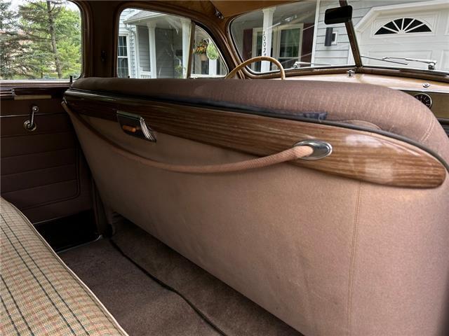 Oldsmobile-Series-76-1941-Black-Tan-57563-19