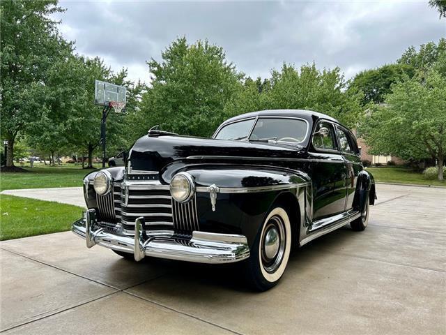 Oldsmobile-Series-76-1941-Black-Tan-57563-2