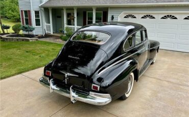 Oldsmobile-Series-76-1941-Black-Tan-57563-7