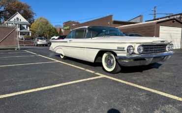 Oldsmobile-Super-88-Coupe-1960-White-9978-3